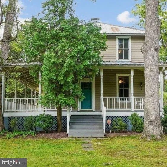 16 MAPLE AVENUE, Washington Grove, MD 20880