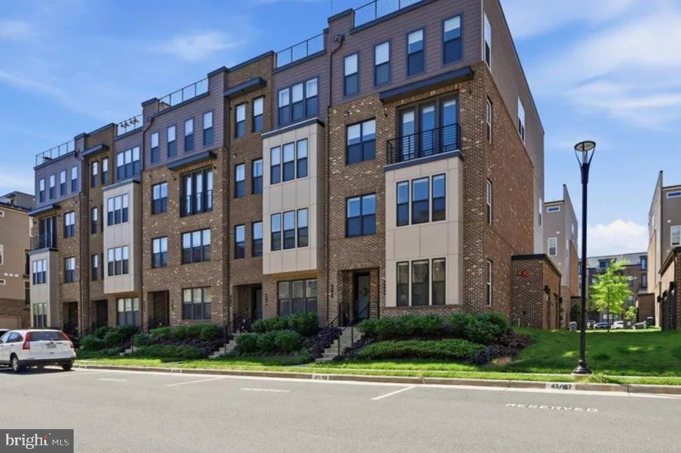 4744 TATUM MILL WAY, Chantilly, VA 20151