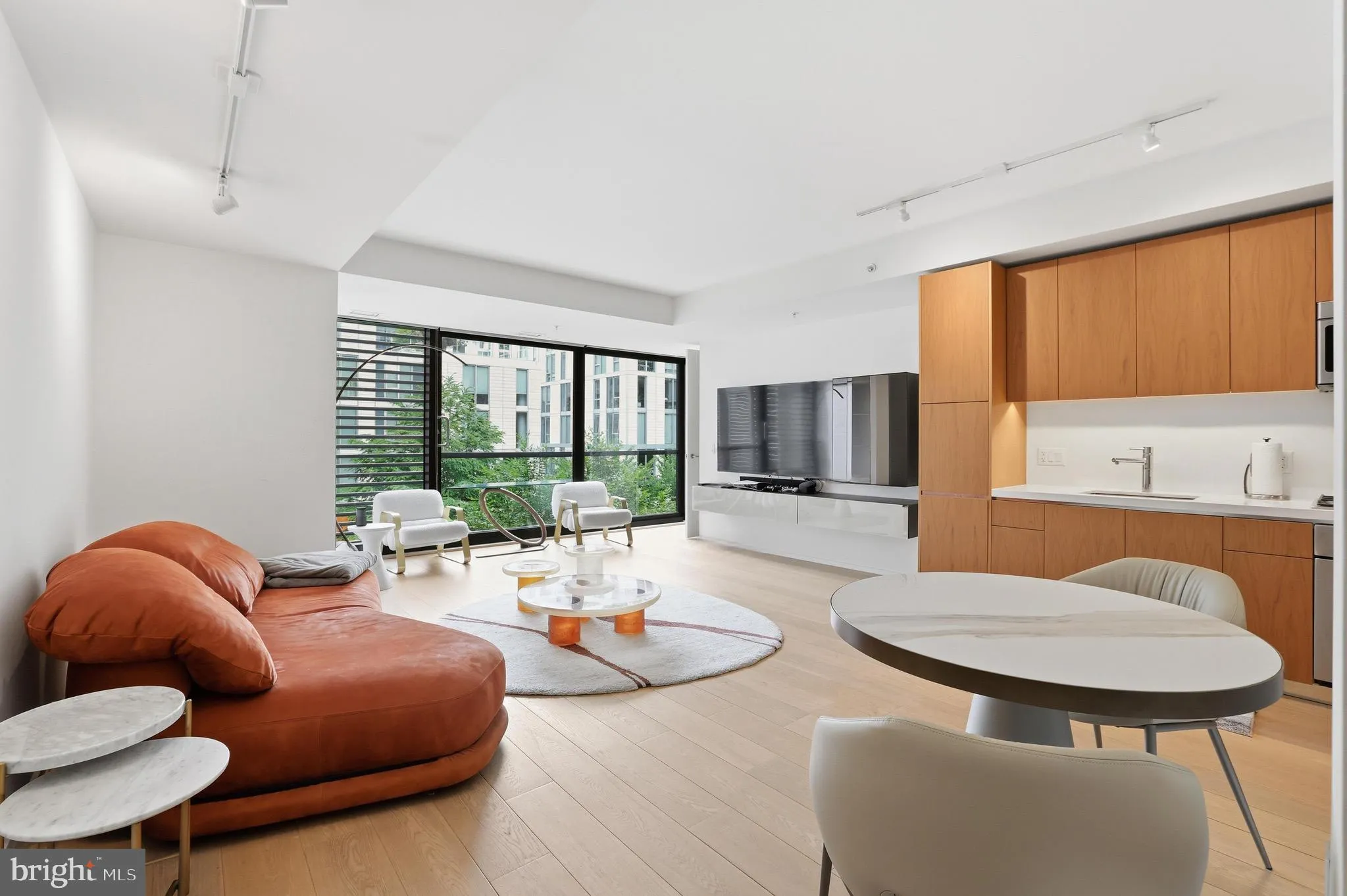 925 H STREET, Washington, DC 20001