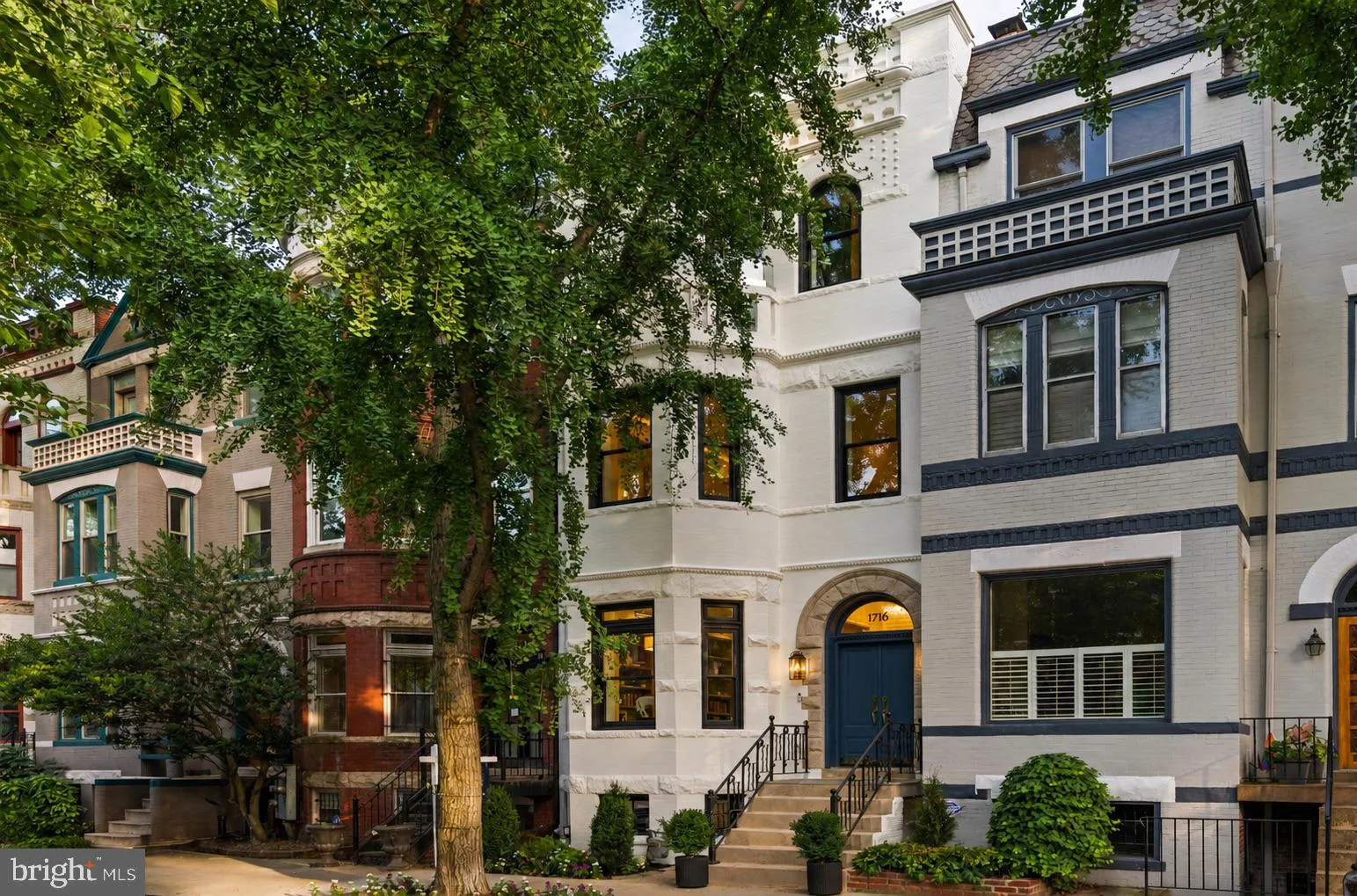 1716 SWANN STREET, Washington, DC 20009