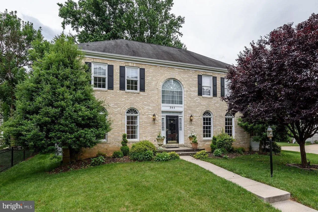 305 FLANNERY LANE, Silver Spring, MD 20904