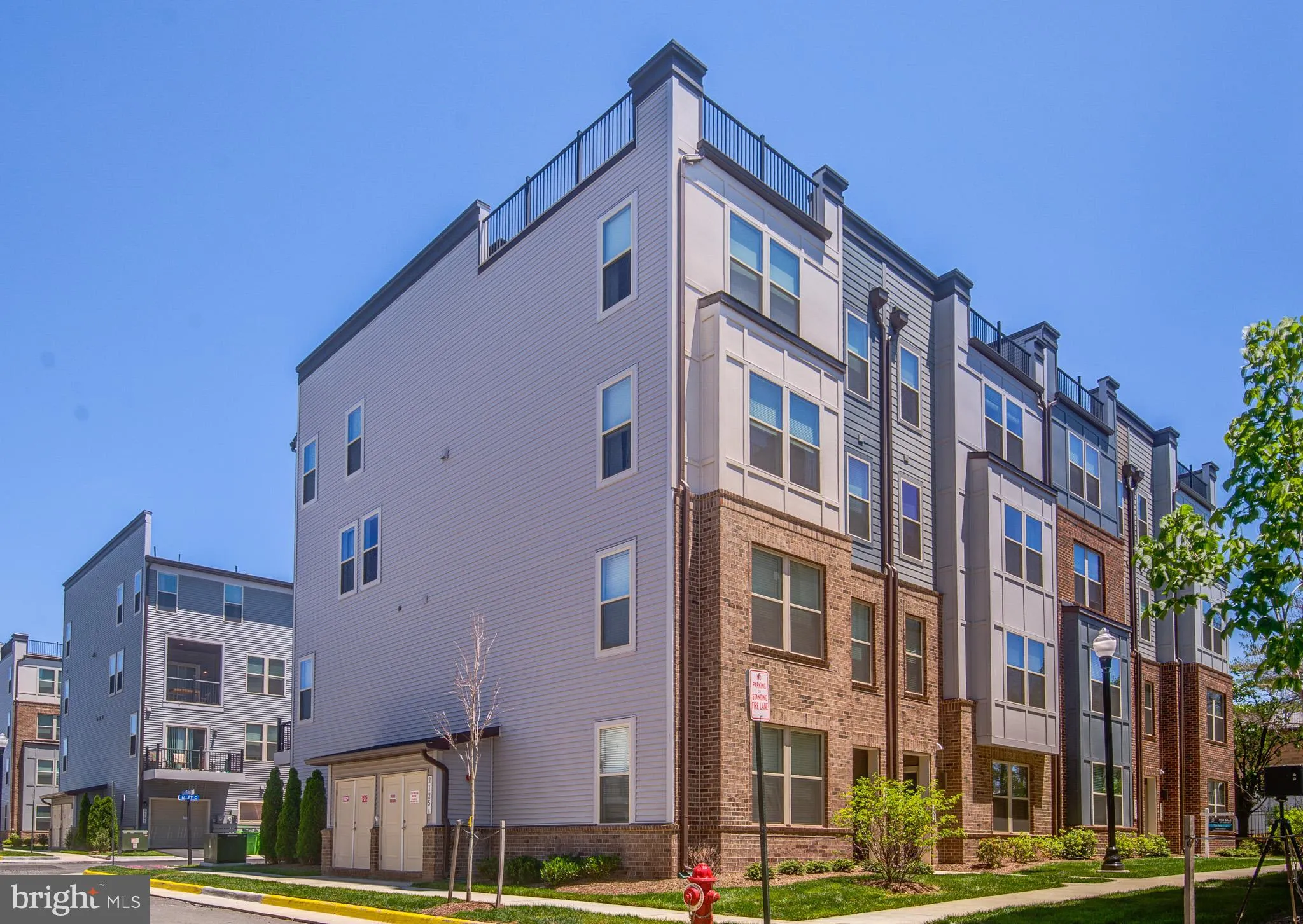 2127 GLACIER ROAD, Herndon, VA 20170