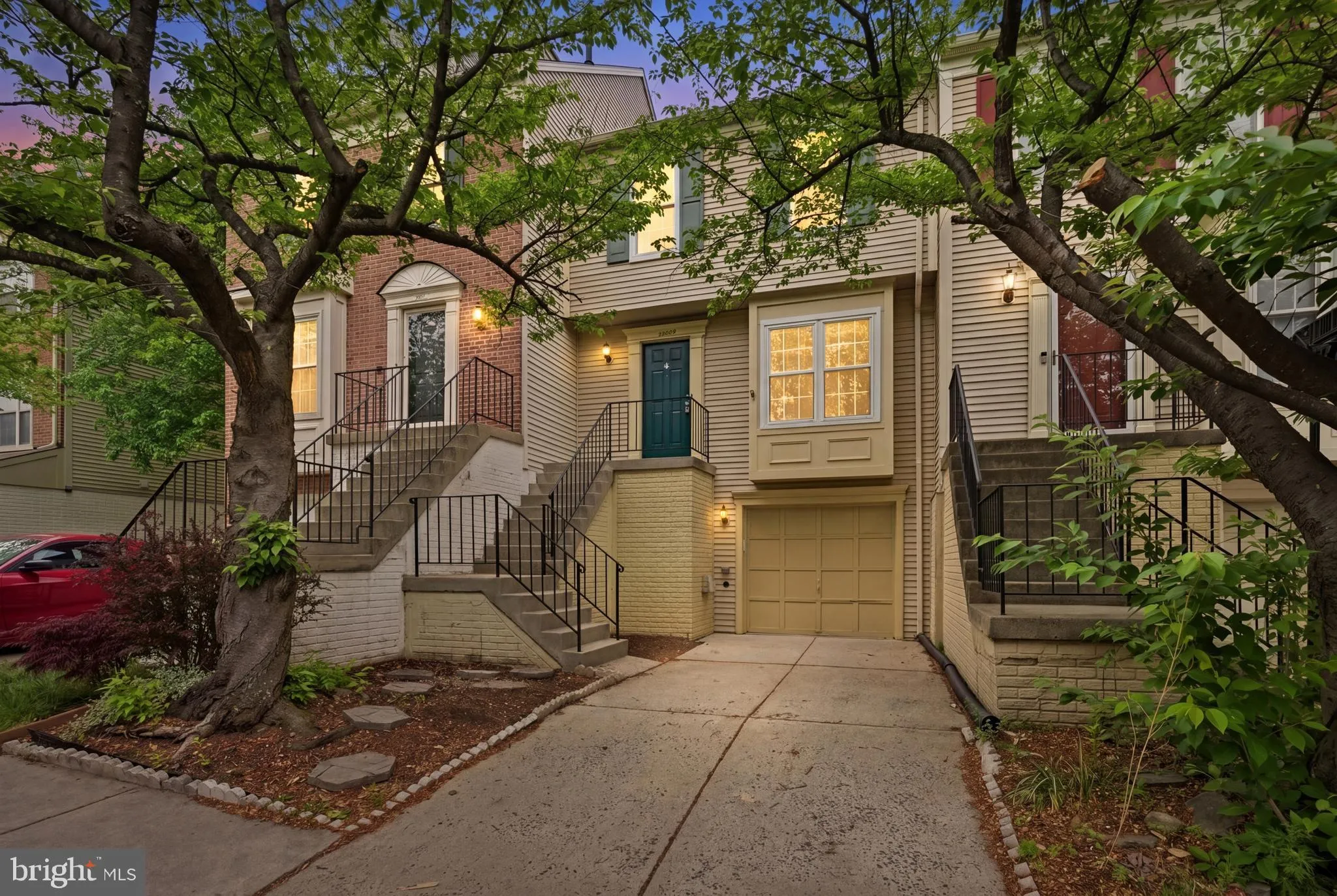 22009 GUILFORD STATION TERRACE, Sterling, VA 20166
