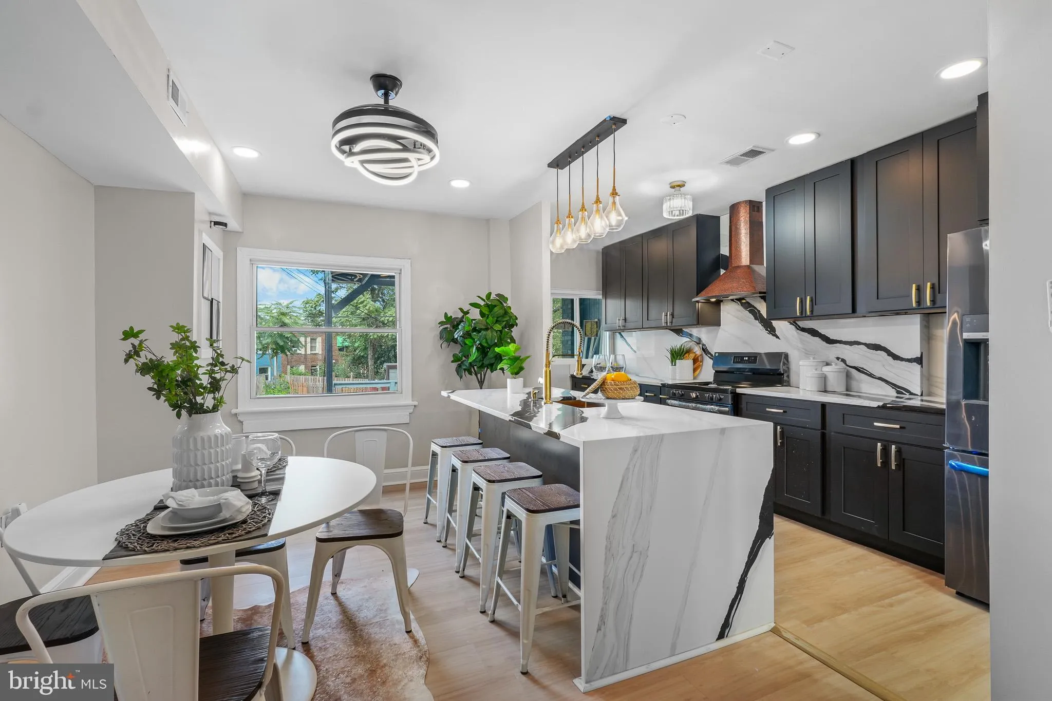 1614 Q STREET, Washington, DC 20020