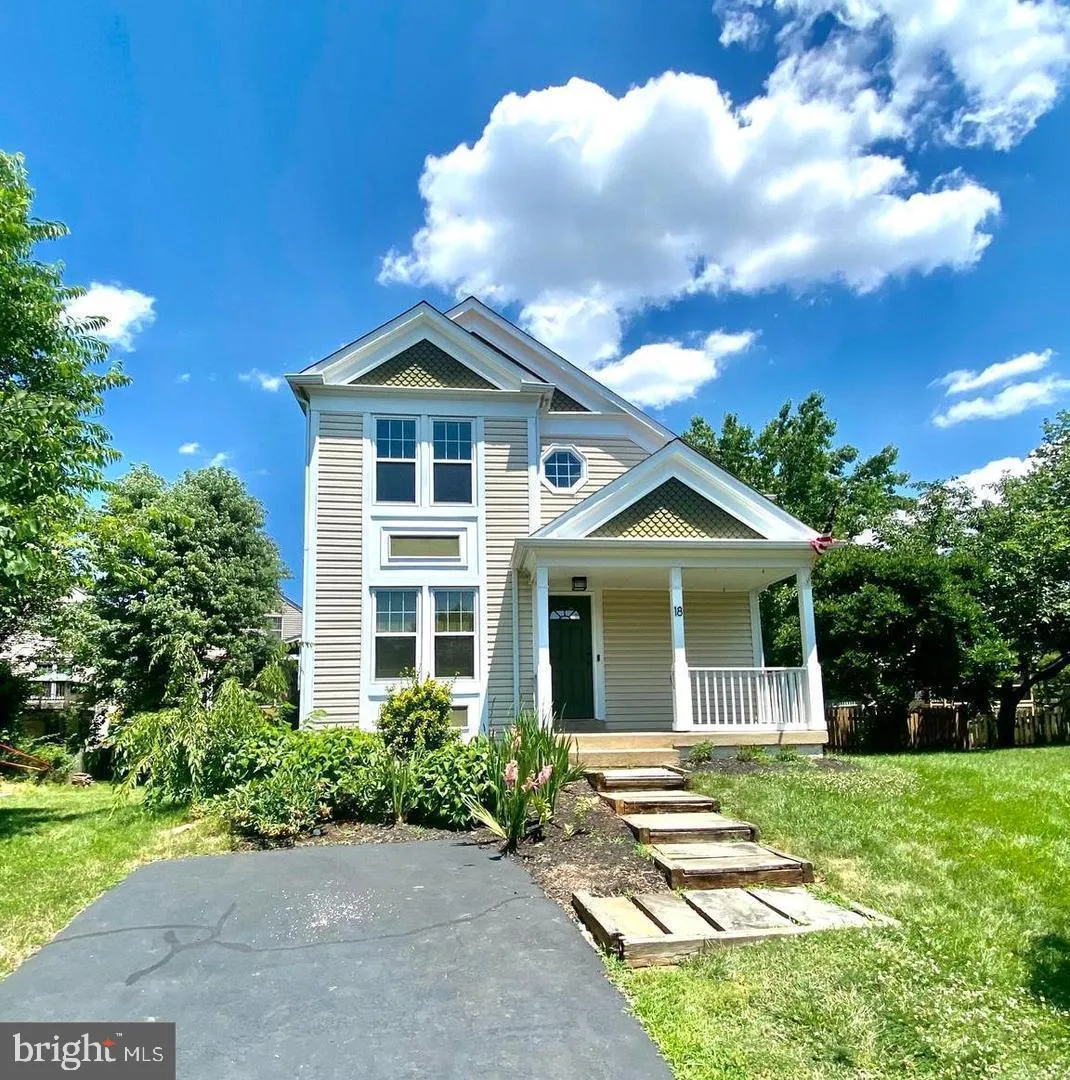 18 BROOKMEADE COURT, Sterling, VA 20165