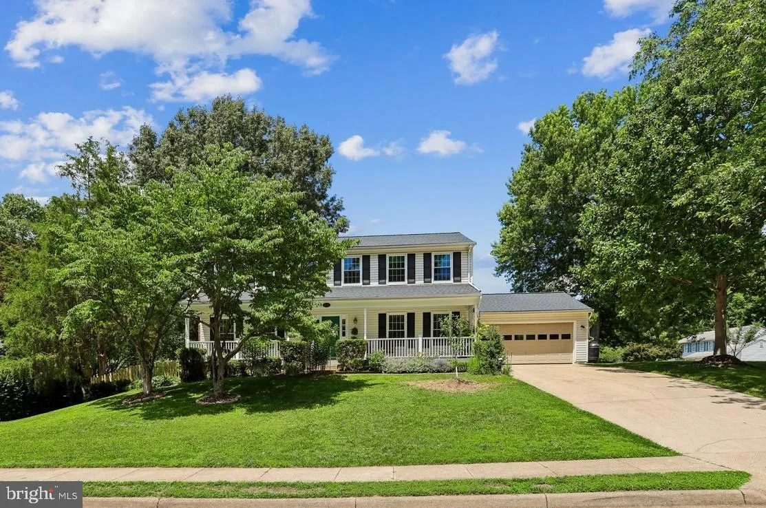 900 BARKER HILL ROAD, Herndon, VA 20170