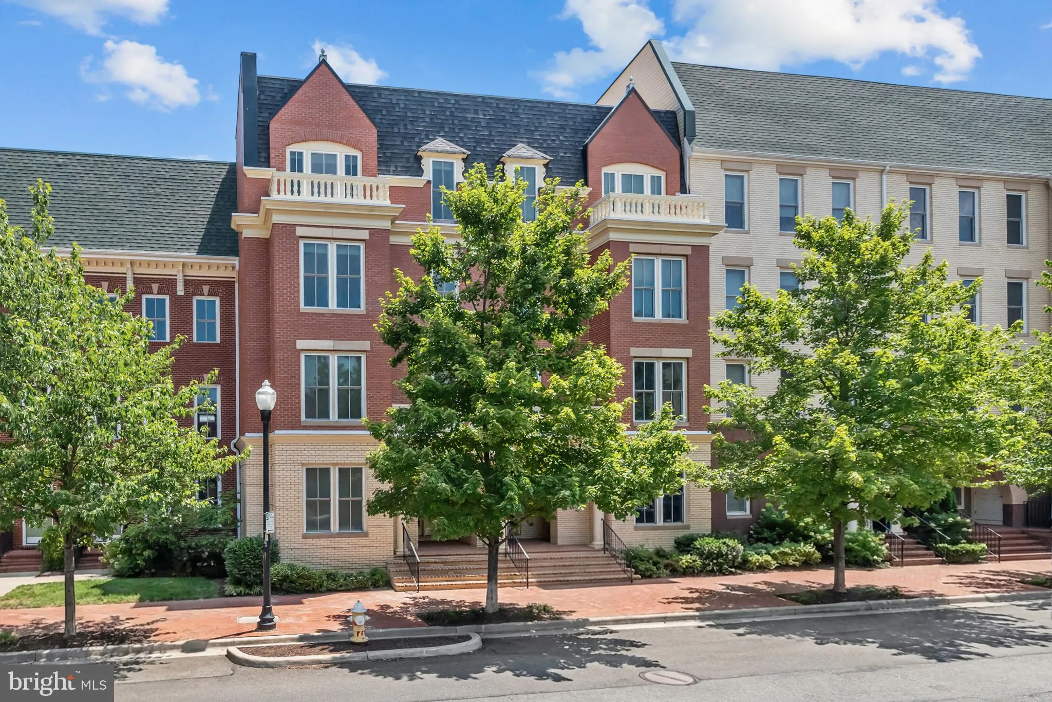 2109 MAIN LINE, Alexandria, VA 22301