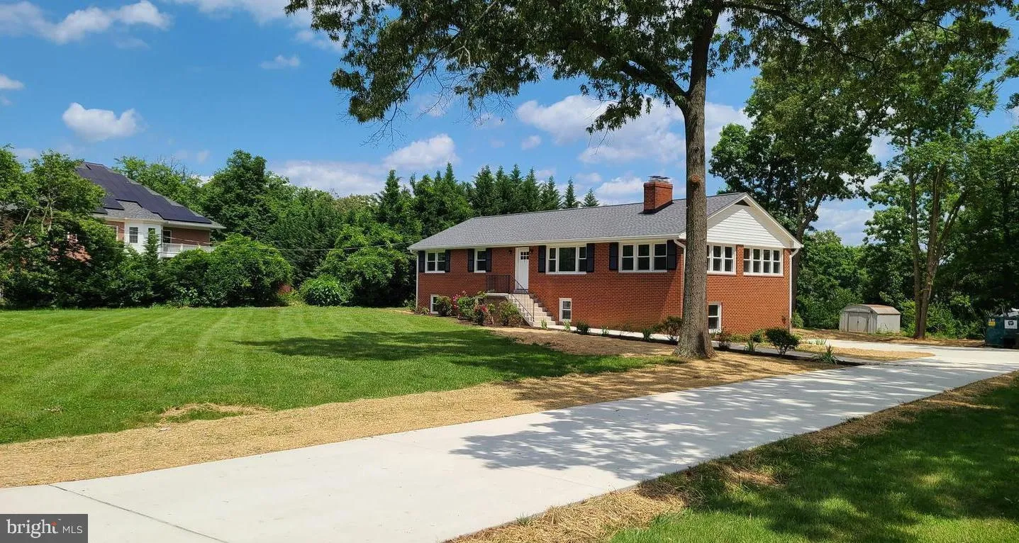 7 CEDAR DRIVE, Sterling, VA 20164
