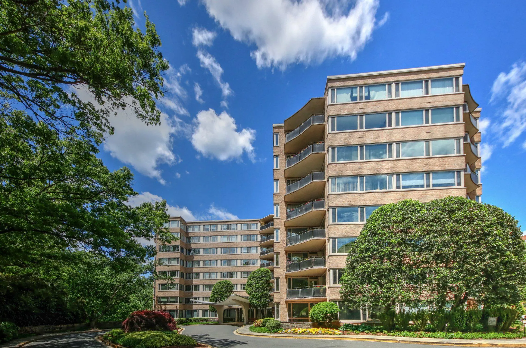 4101 CATHEDRAL AVENUE, Washington, DC 20016