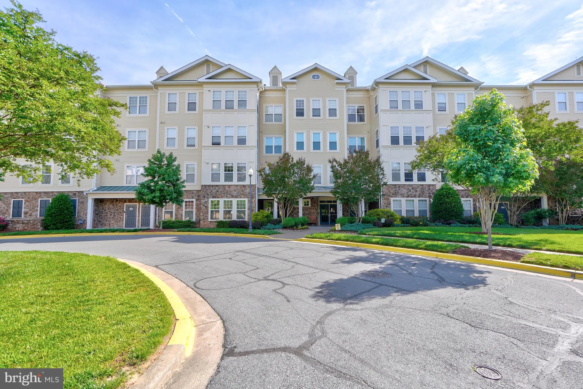 311 HIGH GABLES DRIVE, Gaithersburg, MD 20878