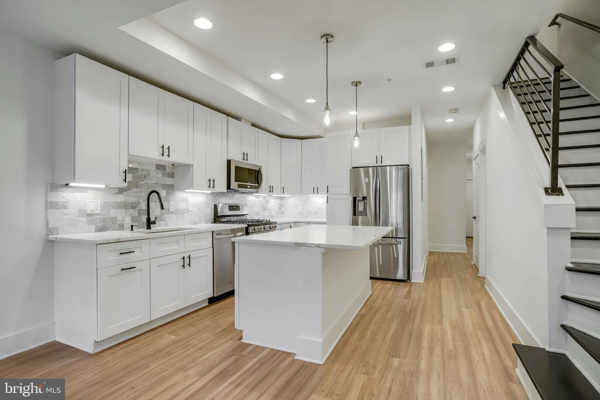 1225 RAUM STREET, Washington, DC 20002