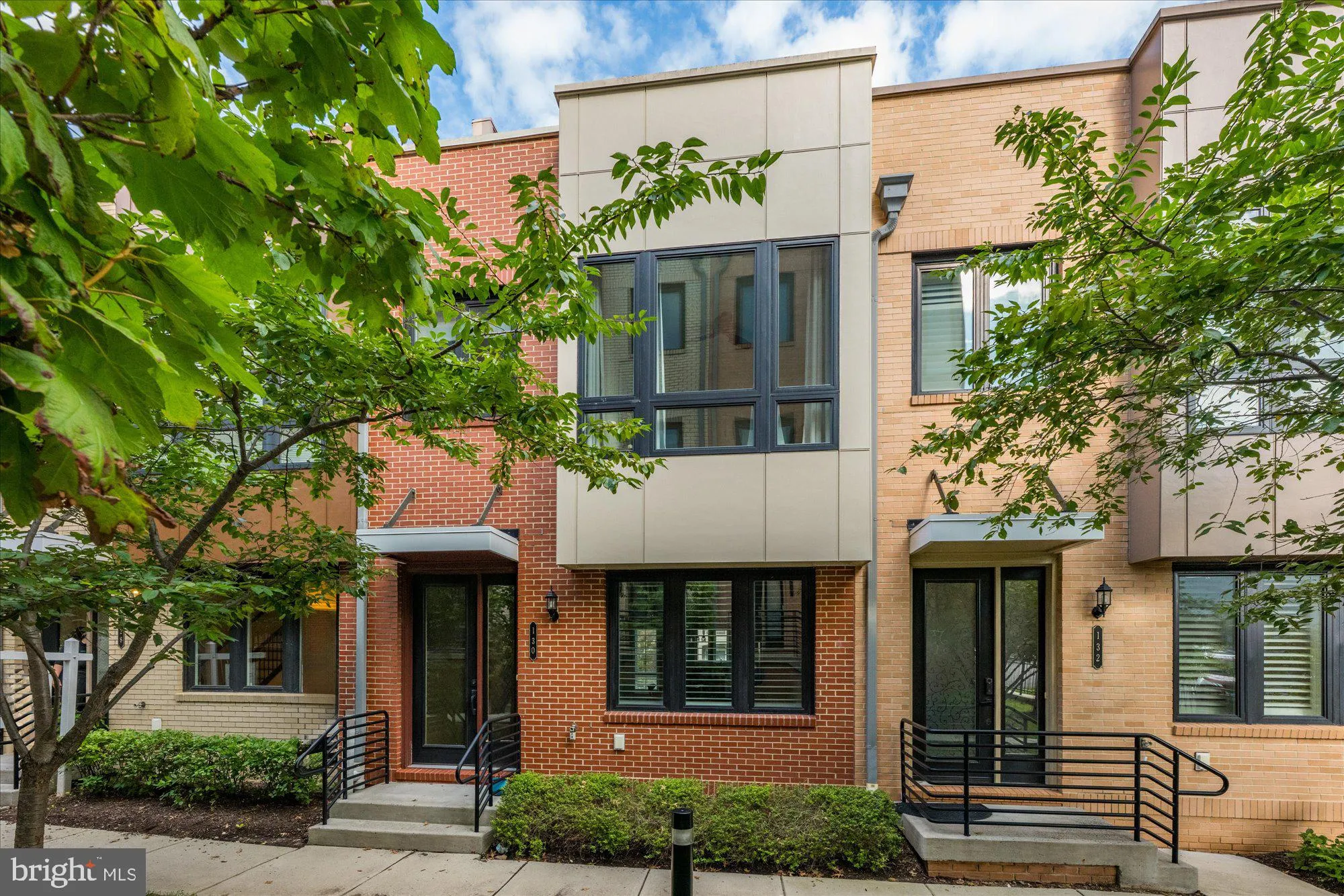 130 CAMBRIA WALK, Alexandria, VA 22304