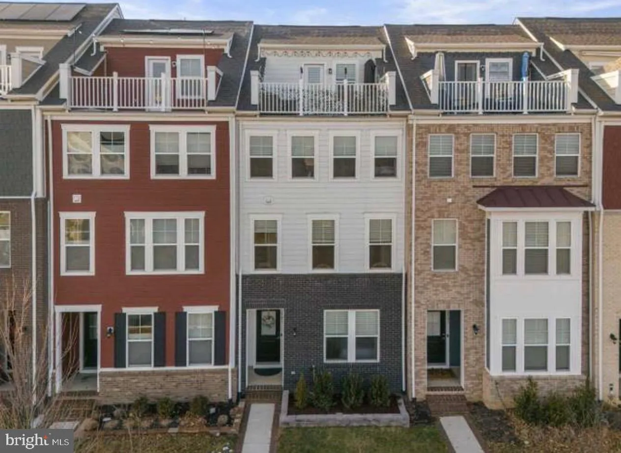 1581 SANDPIPER BAY LOOP, Dumfries, VA 22026