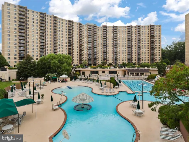 309 Yoakum Pkwy, Alexandria, Virginia 22304