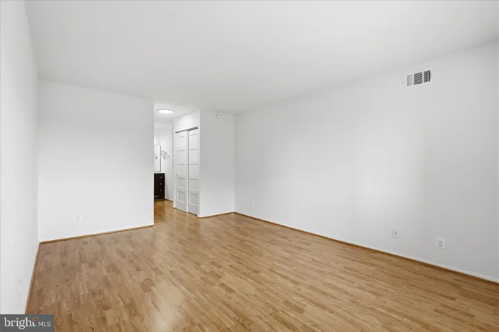 309 Yoakum Pkwy, Alexandria, Virginia 22304