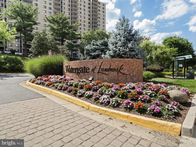 309 Yoakum Pkwy, Alexandria, Virginia 22304