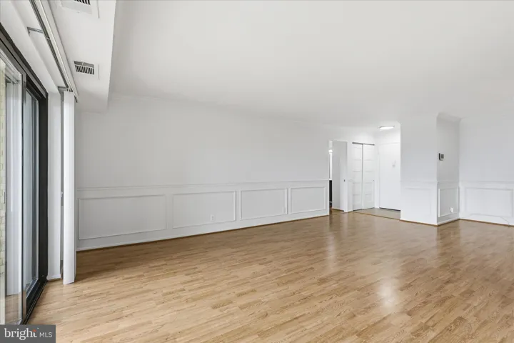 309 Yoakum Pkwy, Alexandria, Virginia 22304