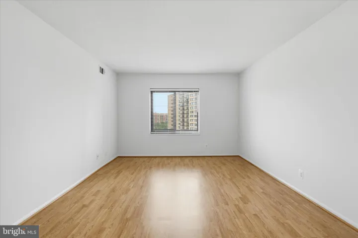 309 Yoakum Pkwy, Alexandria, Virginia 22304