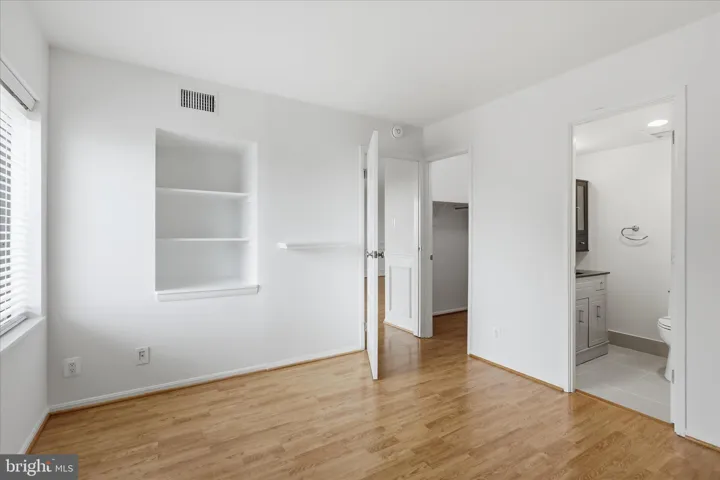 309 Yoakum Pkwy, Alexandria, Virginia 22304