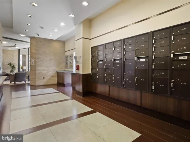 309 Yoakum Pkwy, Alexandria, Virginia 22304