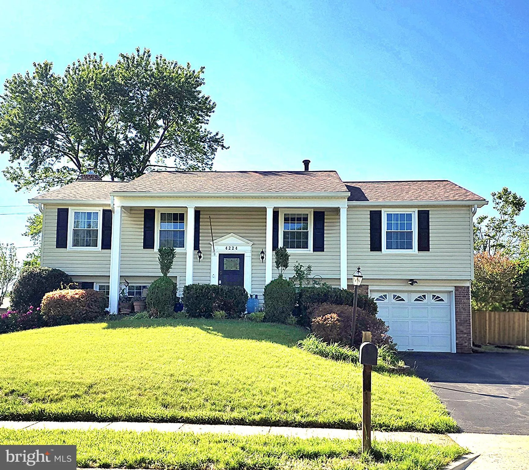 4224 MINSTRELL LANE, Fairfax, VA 22033