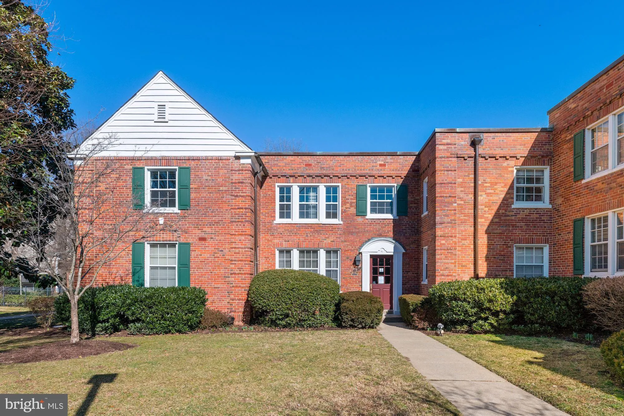 1817 QUEENS LANE, Arlington, VA 22201