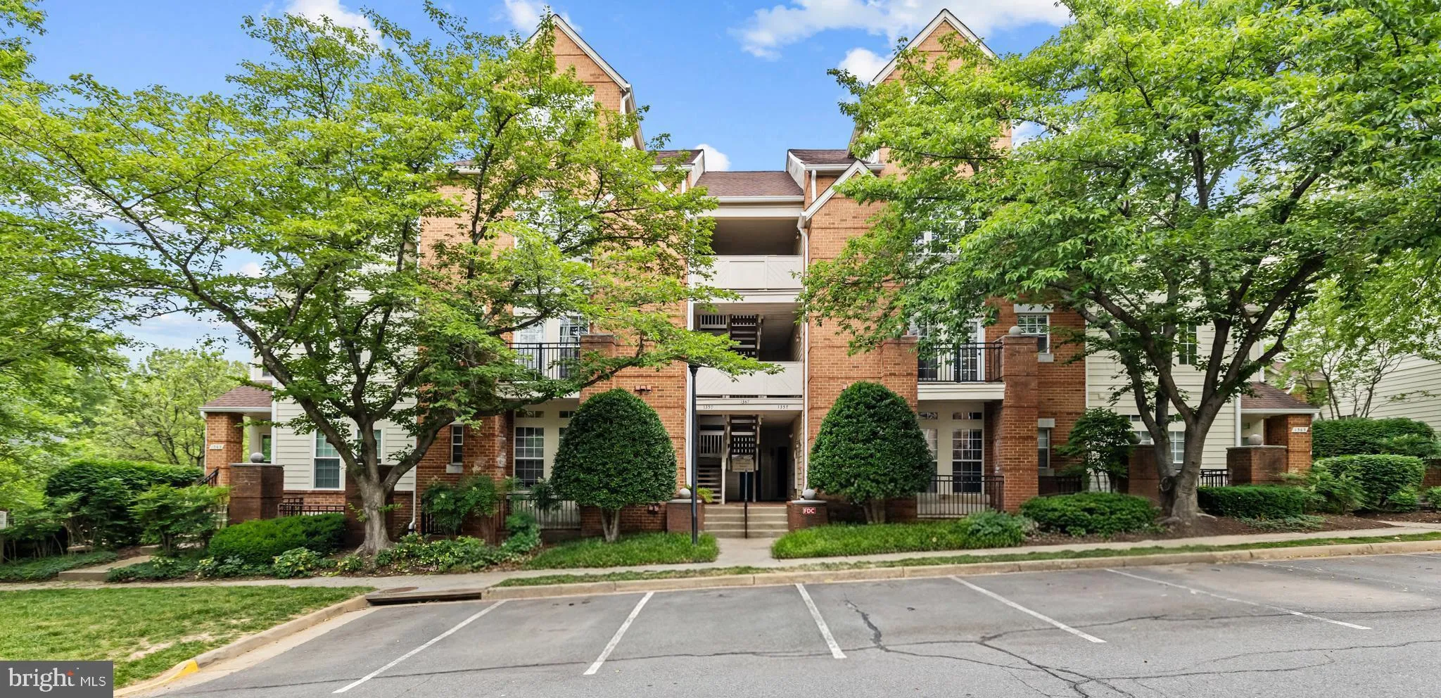 1367C GARDEN WALL CIRCLE, Reston, VA 20194