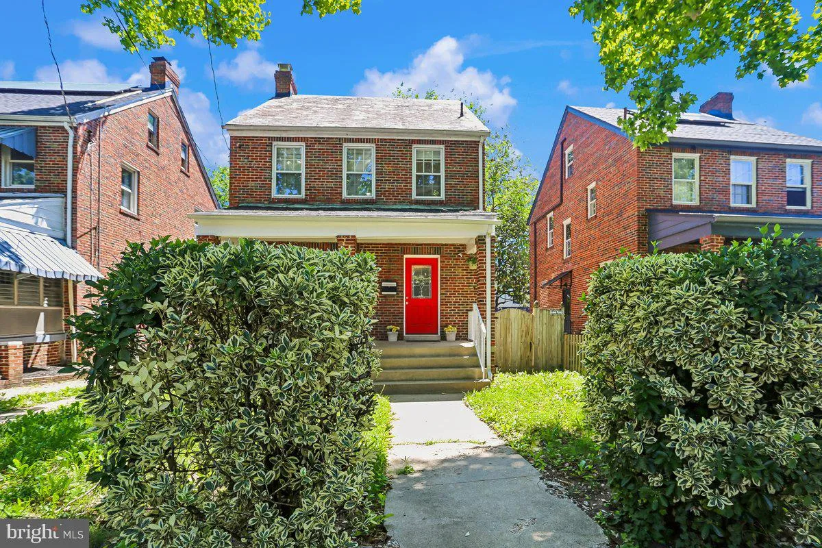 6105 5TH STREET, Washington, DC 20011