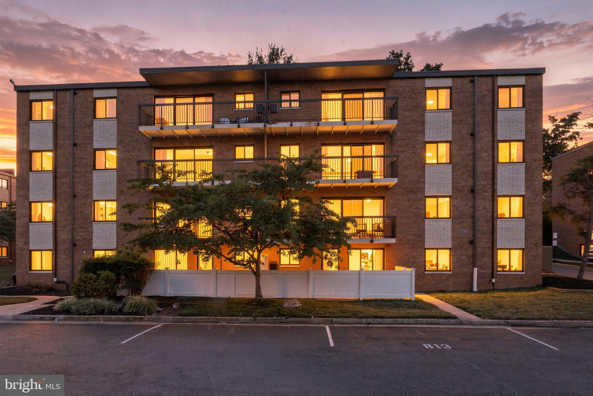 3240 28TH STREET, Alexandria, VA 22302