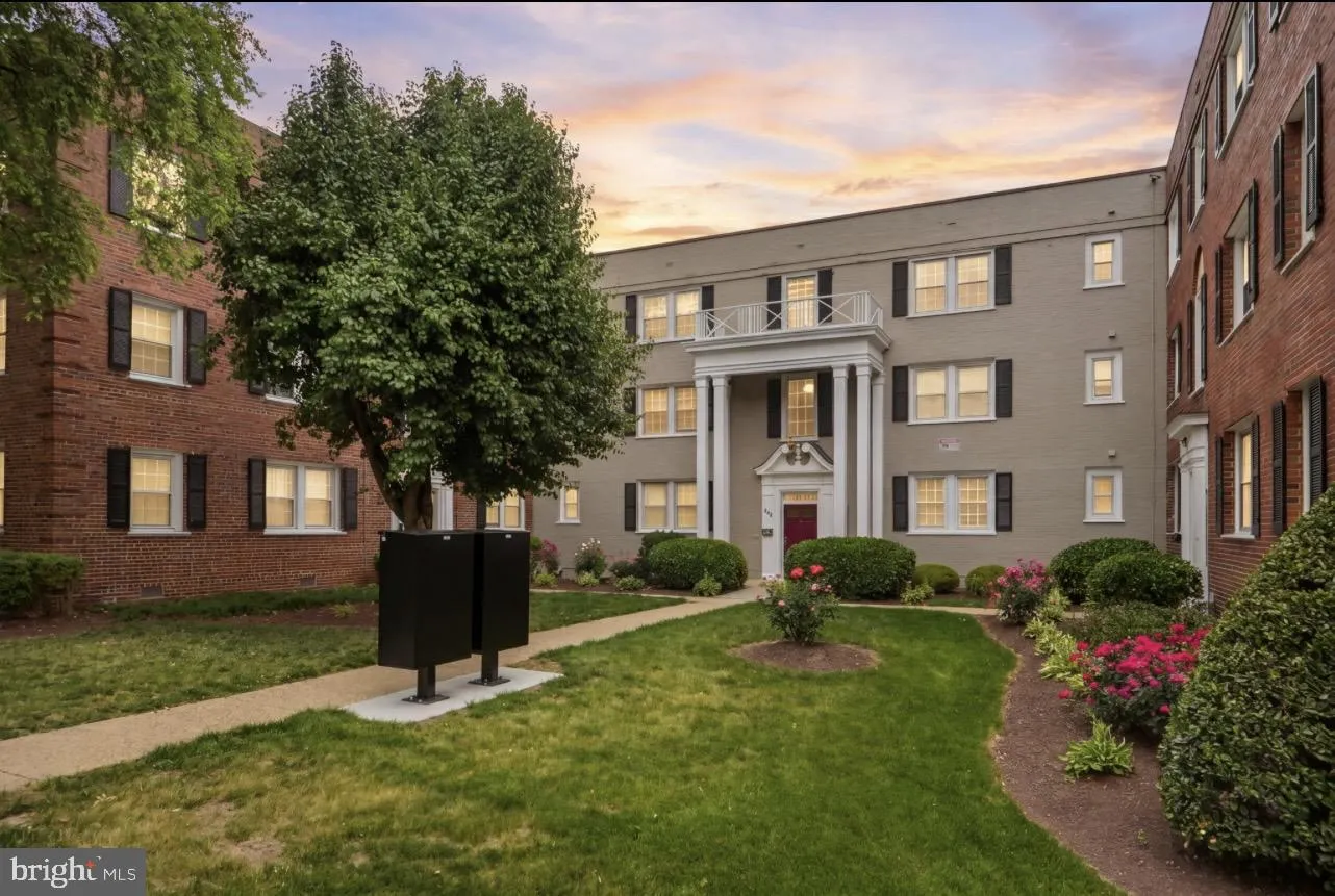 2006 38TH STREET, Washington, DC 20020