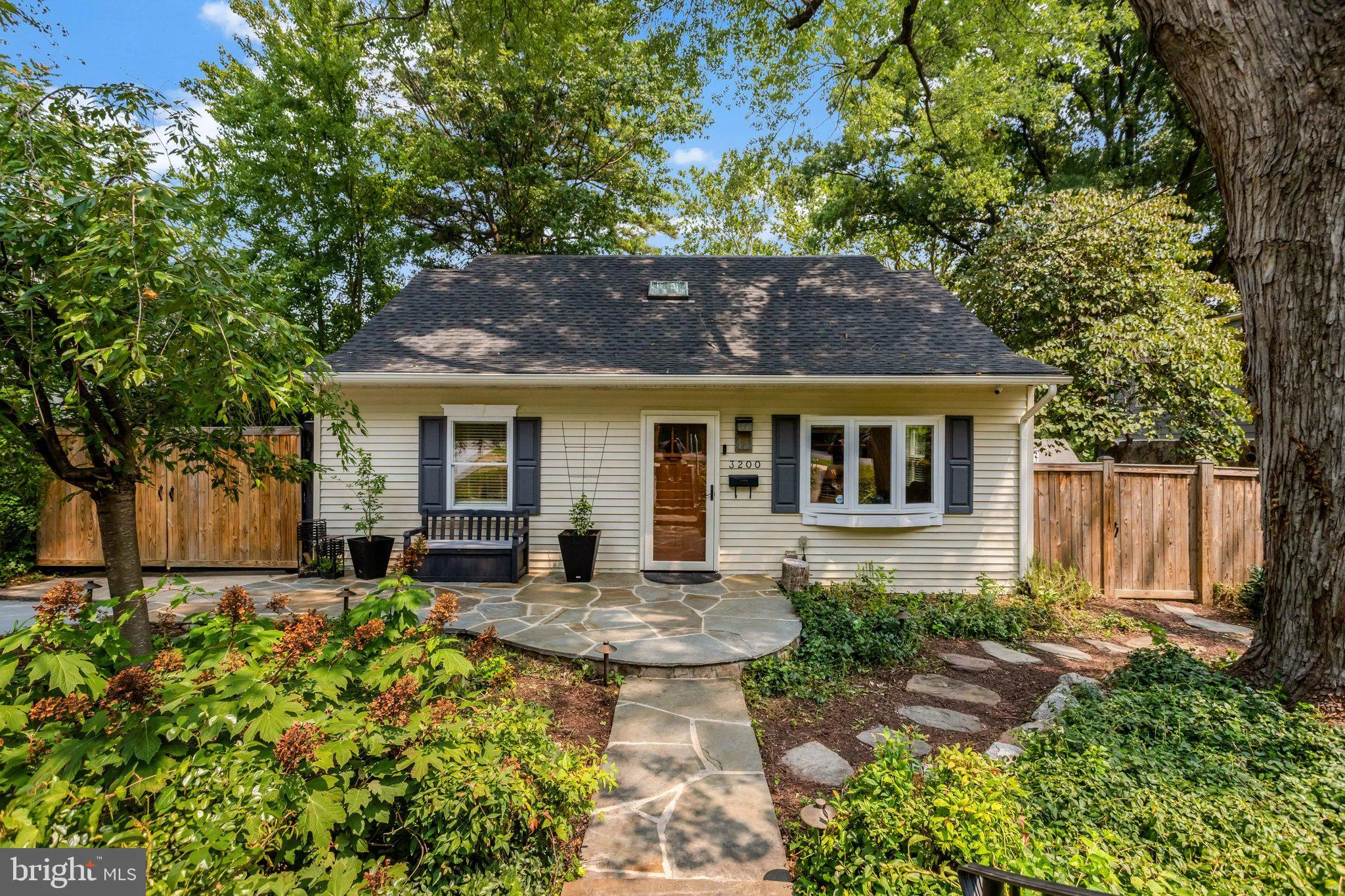 3200 BURGUNDY ROAD, Alexandria, VA 22303