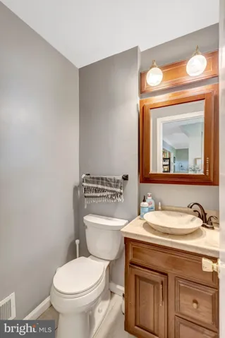 4509 Twinbrook Road, Fairfax, VA 22032