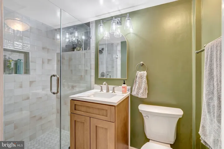 4509 Twinbrook Road, Fairfax, VA 22032