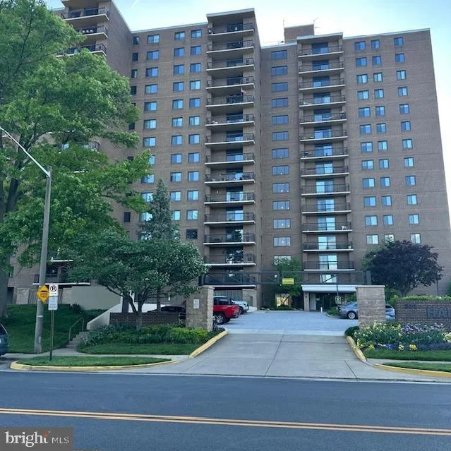200 PICKETT STREET, Alexandria, VA 22304