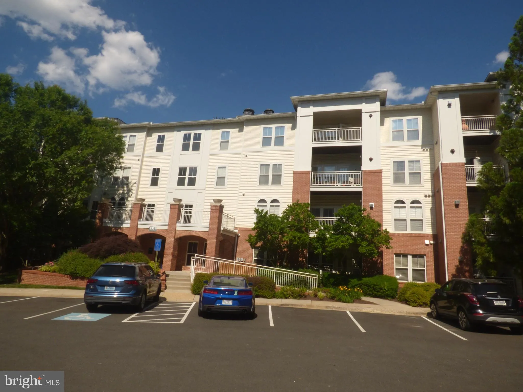 2931 DEER HOLLOW WAY, Fairfax, VA 22031
