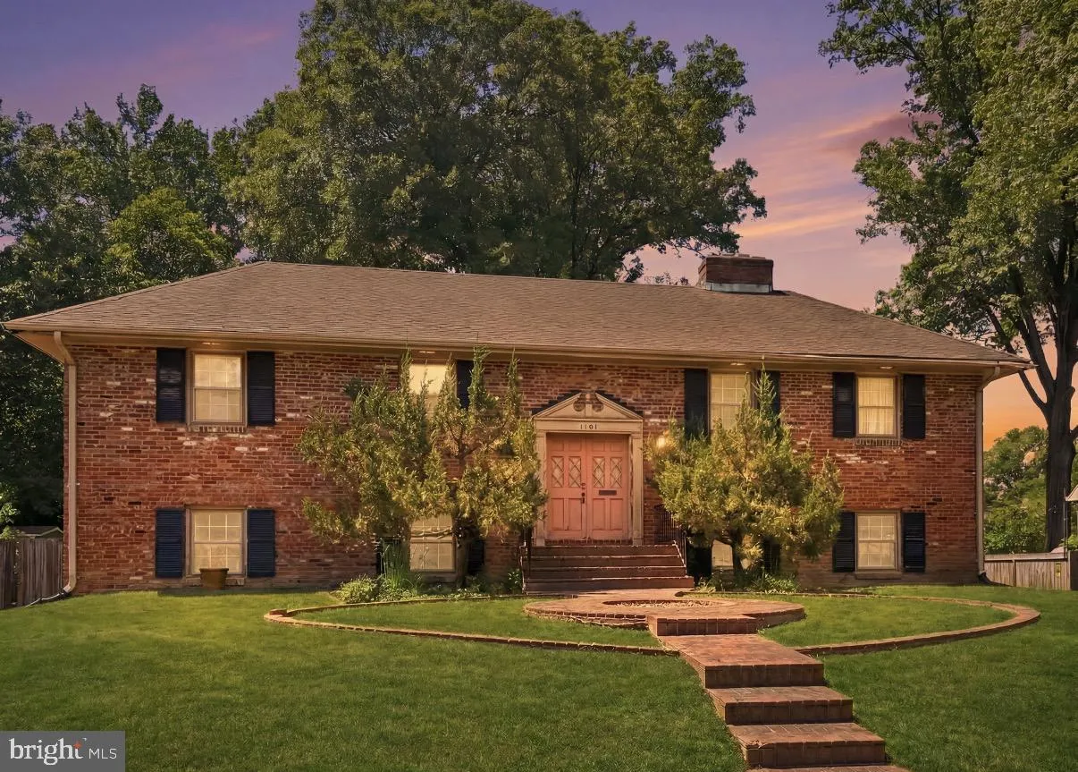 1104 ALDEN ROAD, Alexandria, VA 22308
