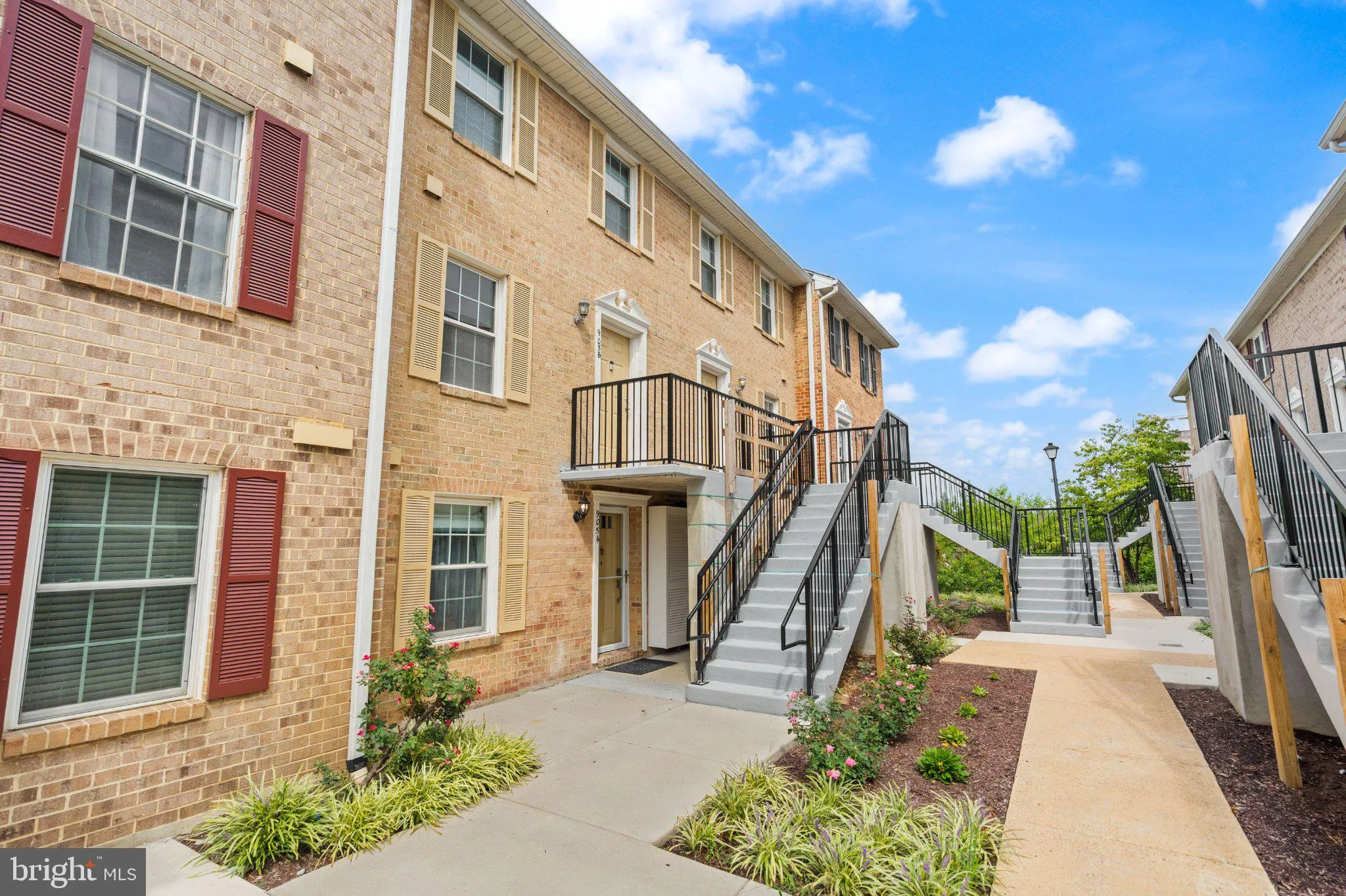 905 ROLFE STREET, Arlington, VA 22204