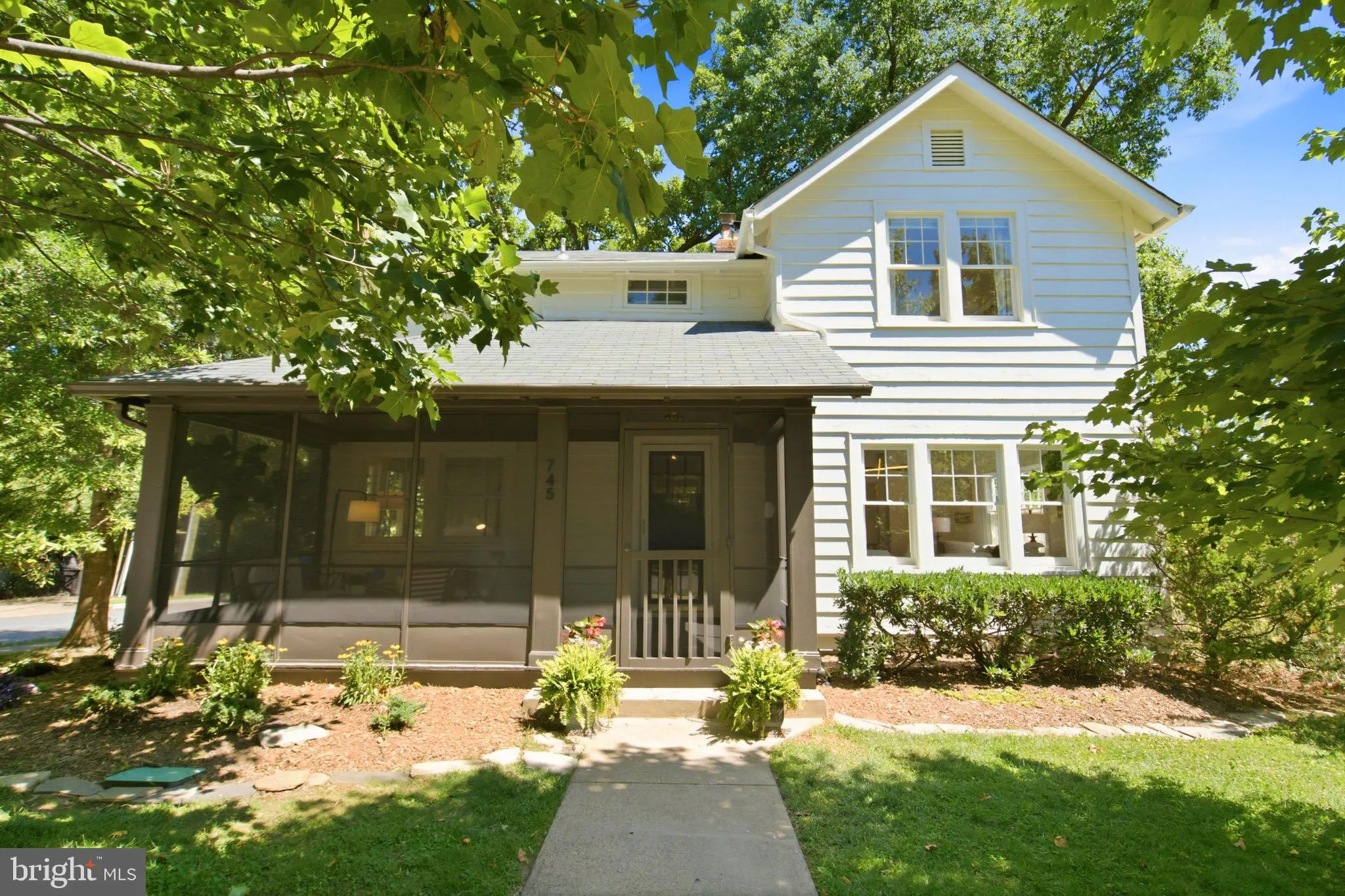 745 26TH STREET, Arlington, VA 22202