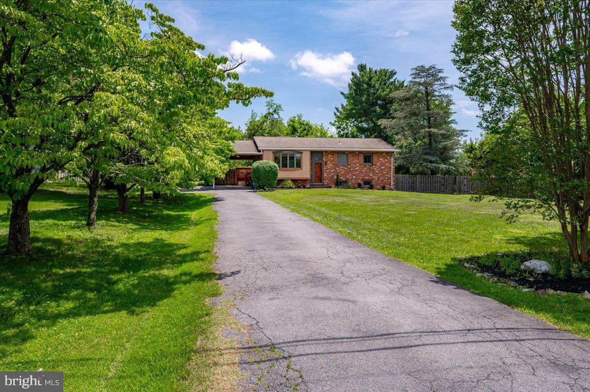 15617 ALLNUTT LANE, Burtonsville, MD 20866