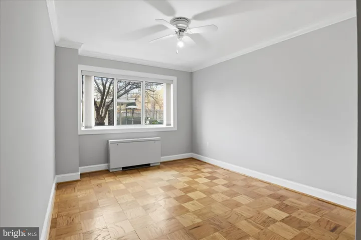 200 N Maple Avenue, Falls Church, VA 22046