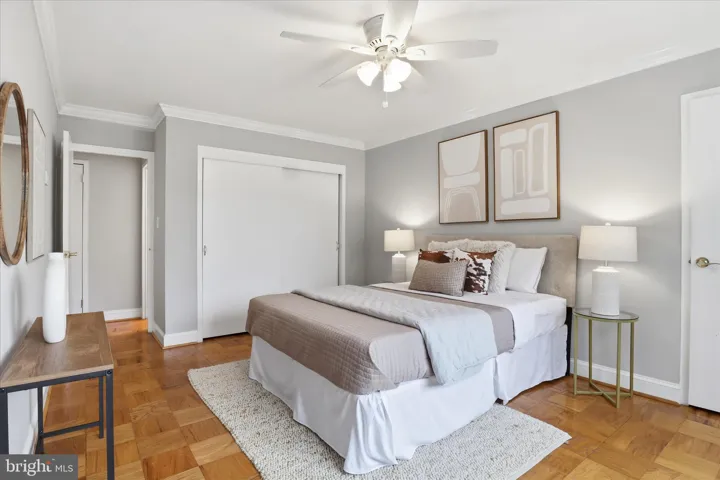 200 N Maple Avenue, Falls Church, VA 22046