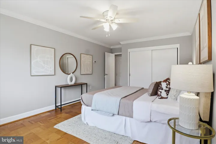 200 N Maple Avenue, Falls Church, VA 22046