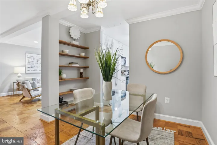 200 N Maple Avenue, Falls Church, VA 22046
