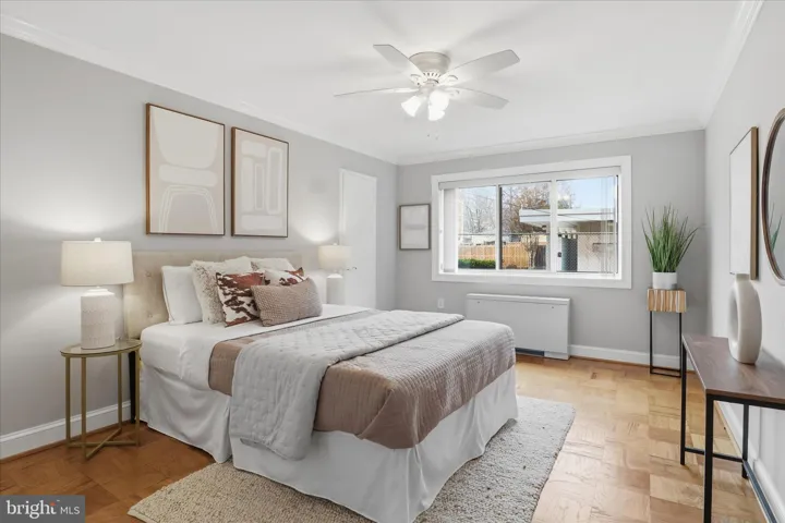 200 N Maple Avenue, Falls Church, VA 22046