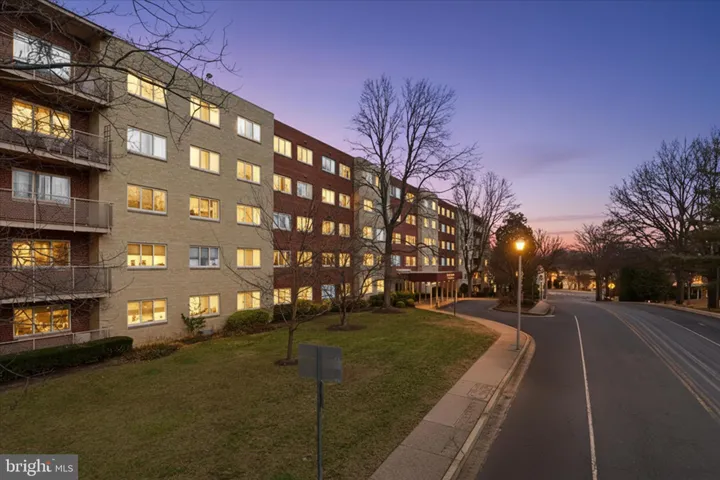 200 N Maple Avenue, Falls Church, VA 22046