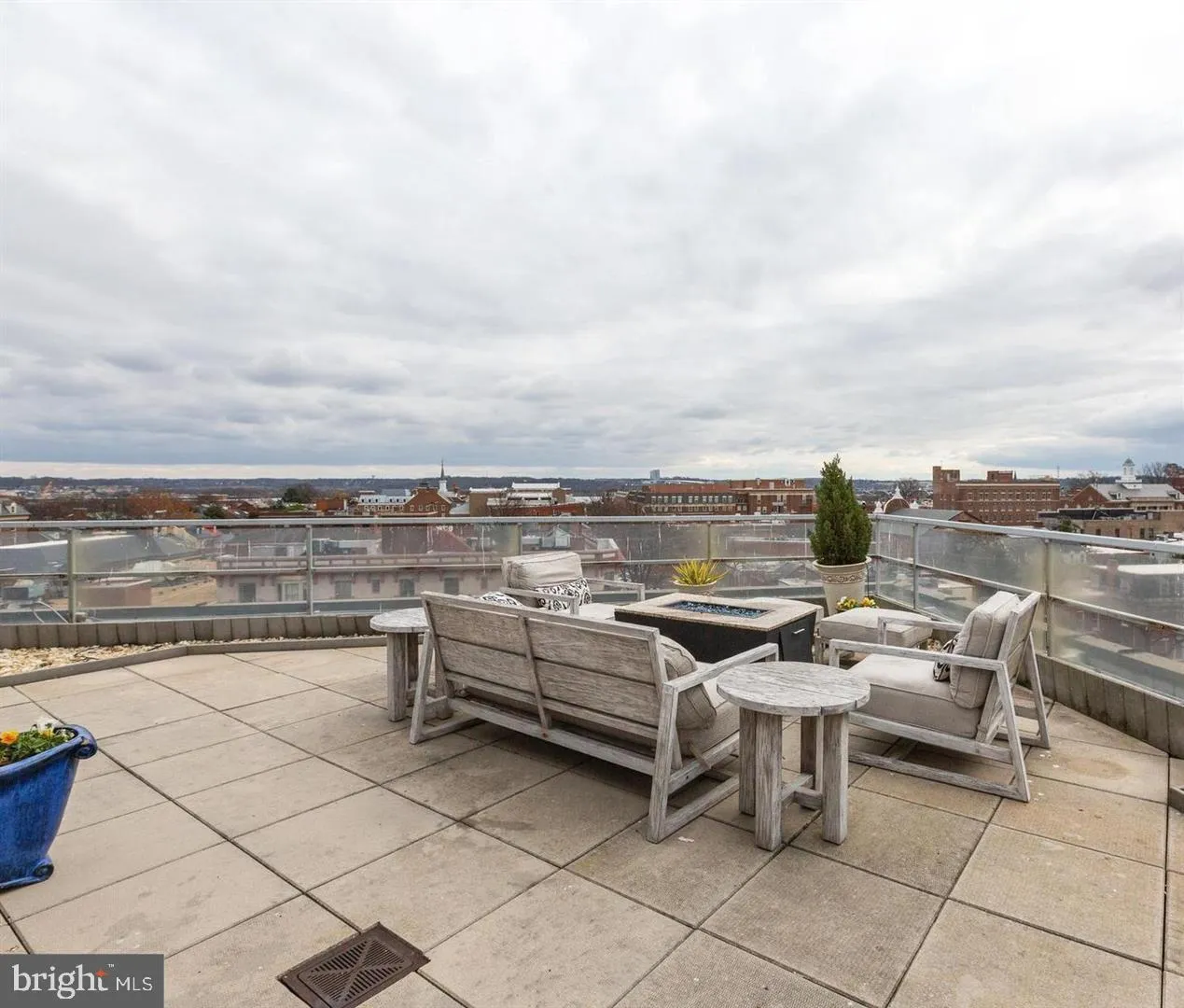 815 KING STREET, Alexandria, VA 22314