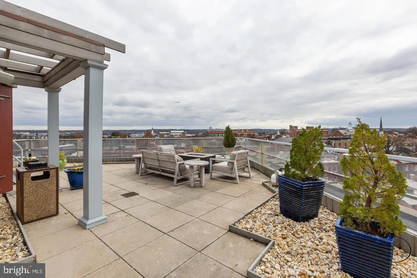 815 KING STREET, Alexandria, VA 22314