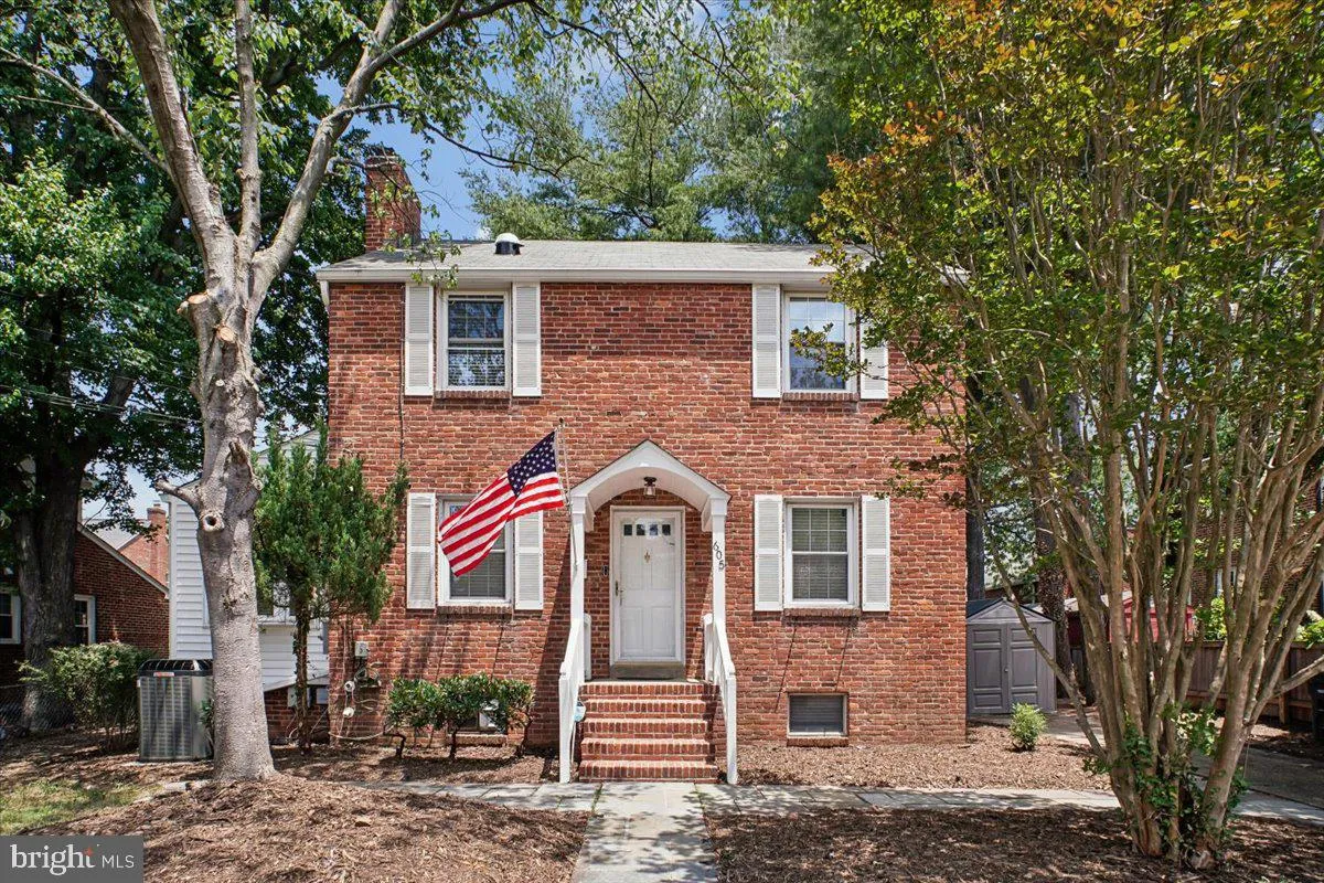 605 FREDERICK STREET, Arlington, VA 22203