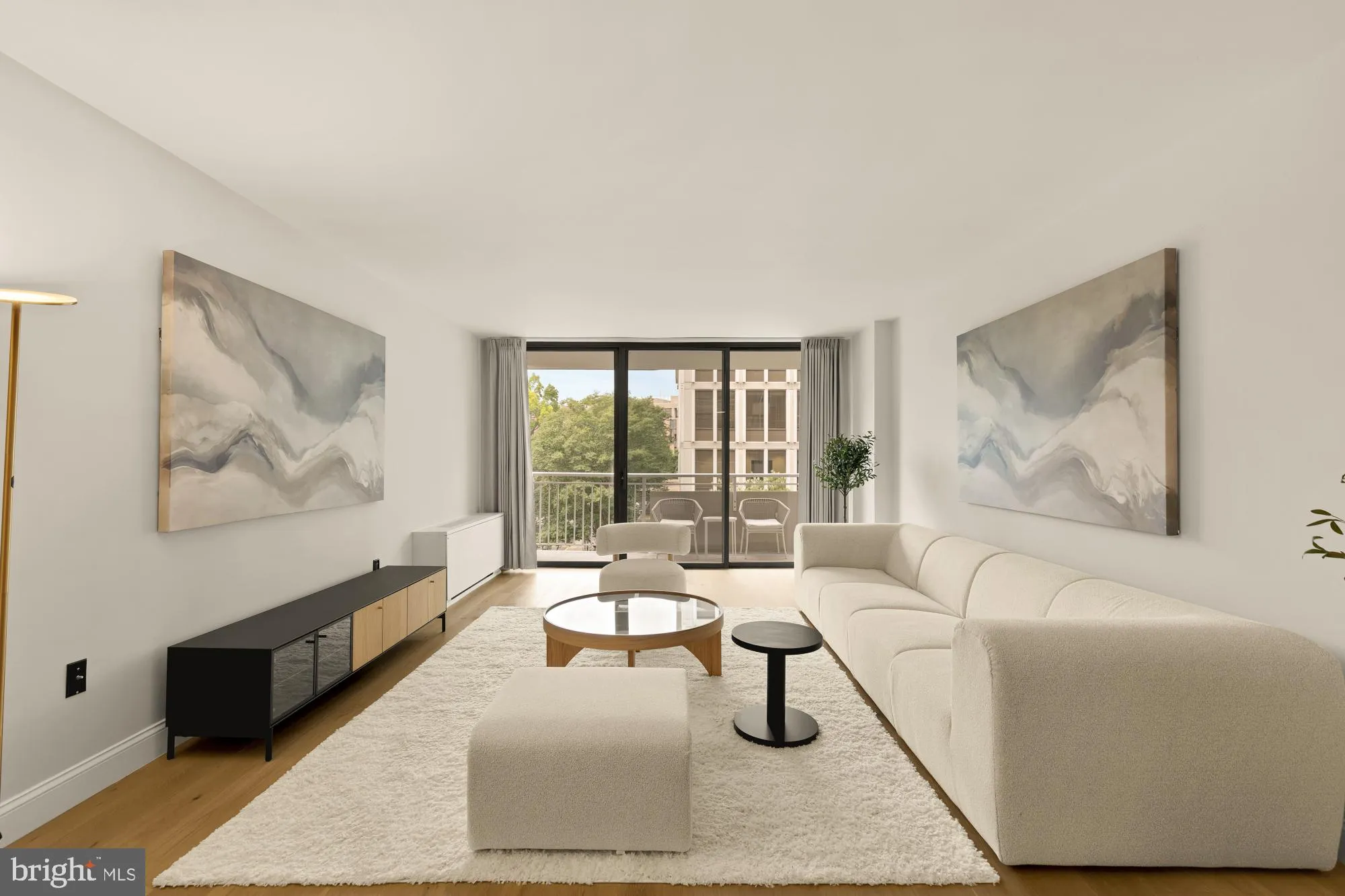3001 VEAZEY TERRACE, Washington, DC 20008