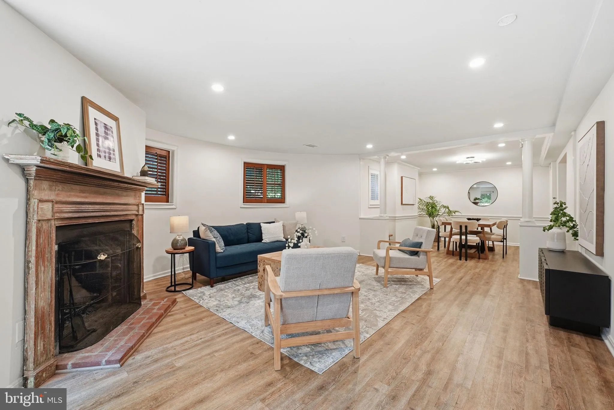 1200 EAST CAPITOL STREET, Washington, DC 20002